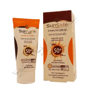 کرم ضد آفتاب SPF35 رنگی فاقد چربی سان سیف مناسب پوست های چرب و آکنه ای ۵۰ میلی لیتر 1 ویژگی های کرم ضد آفتاب SPF35 رنگی فاقد چربی سان سیف هماهنگ با رنگ طبیعی پوست بدون ایجاد چربی اضافی بر روی پوست حفاظت کامل و طولانی مدت در برابر تابش های UVB و UVA پایدار در برابر تعریق و شستشو، مقاوم در برابر آلودگی هوا فاقد چربی، مناسب برای پوست‌های چرب و آکنه ای کمک به درمان موثر جوش‌های صورت سبورگولاتور و مات‌کننده سطح پوست تنظیم‌کننده ترشح غدد چربی پوست ایجاد لایه‌ای کرم پودری و یکن