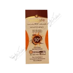 کرم ضد آفتاب SPF35 رنگی فاقد چربی سان سیف مناسب پوست های چرب و آکنه ای ۵۰ میلی لیتر 4 ویژگی های کرم ضد آفتاب SPF35 رنگی فاقد چربی سان سیف هماهنگ با رنگ طبیعی پوست بدون ایجاد چربی اضافی بر روی پوست حفاظت کامل و طولانی مدت در برابر تابش های UVB و UVA پایدار در برابر تعریق و شستشو، مقاوم در برابر آلودگی هوا فاقد چربی، مناسب برای پوست‌های چرب و آکنه ای کمک به درمان موثر جوش‌های صورت سبورگولاتور و مات‌کننده سطح پوست تنظیم‌کننده ترشح غدد چربی پوست ایجاد لایه‌ای کرم پودری و یکن